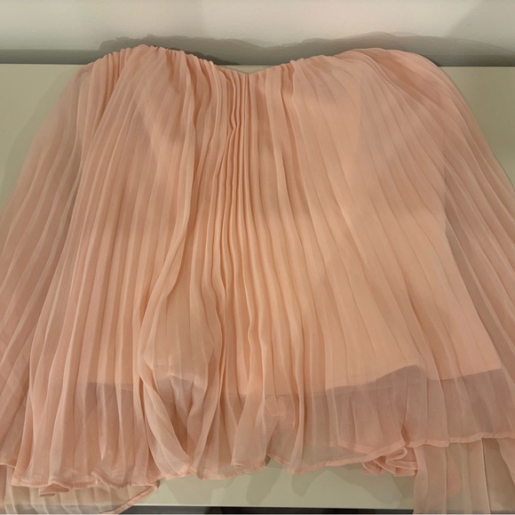 GUESS PLEATED STRAPLESS TOP - Picture 2 of 5
